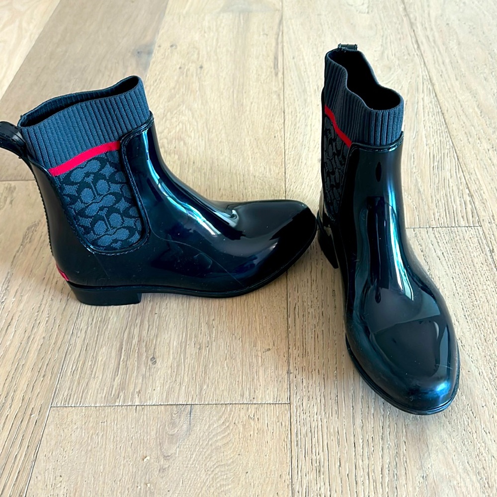 Coach boots